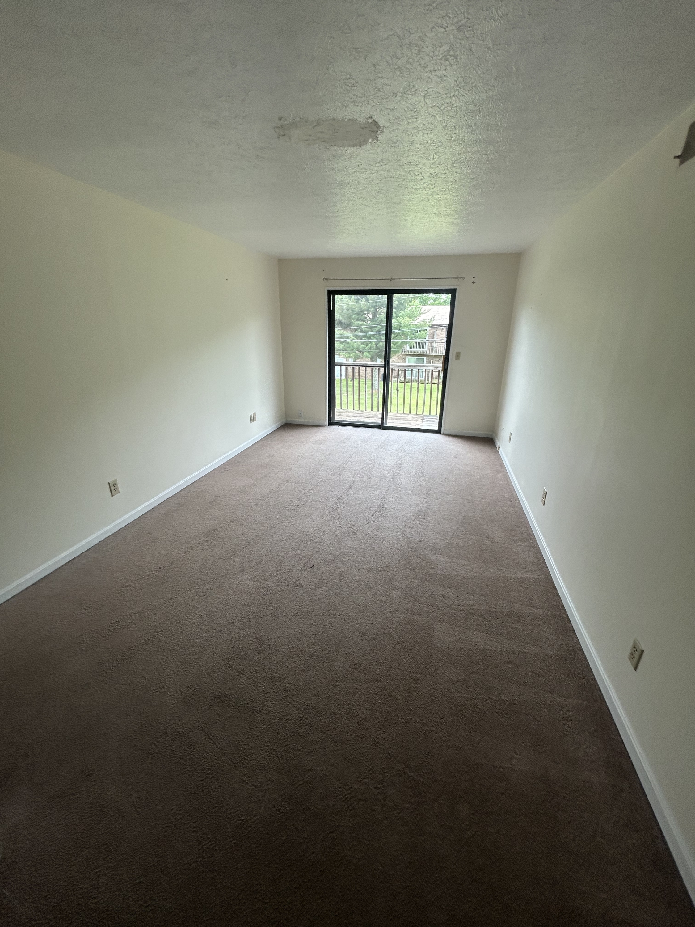 720 E Lincoln Trail-7